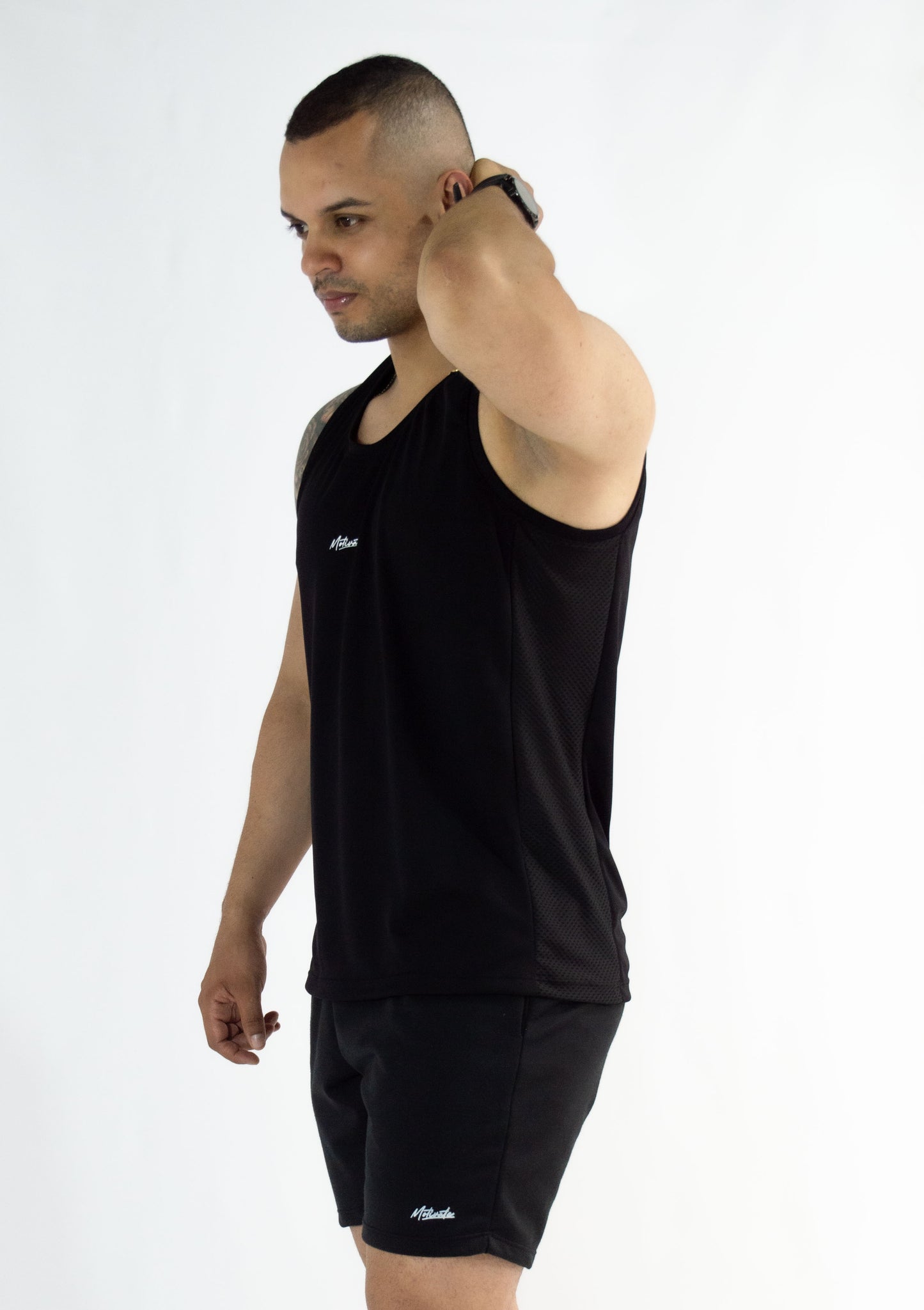 Camisilla Cerrada Negra